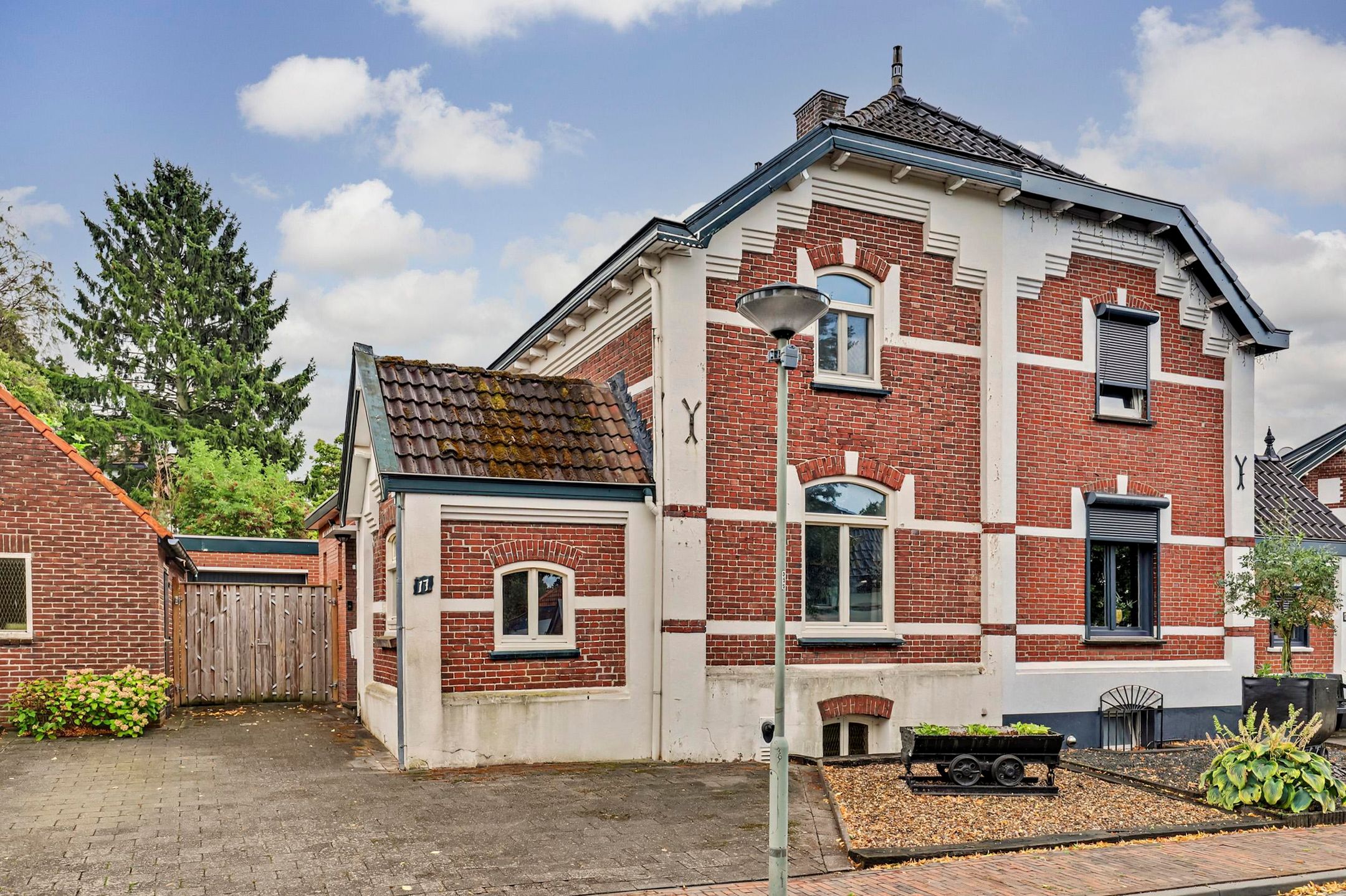 Photo 6 of Noord-Ooststraat 17