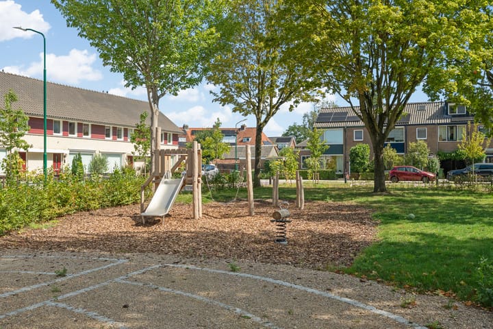 Hoekwoning te koop: Prof. dr. H.A. Lorentzweg 4, De Bilt