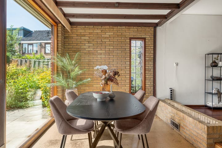 Hoekwoning te koop: Prof. dr. H.A. Lorentzweg 4, De Bilt