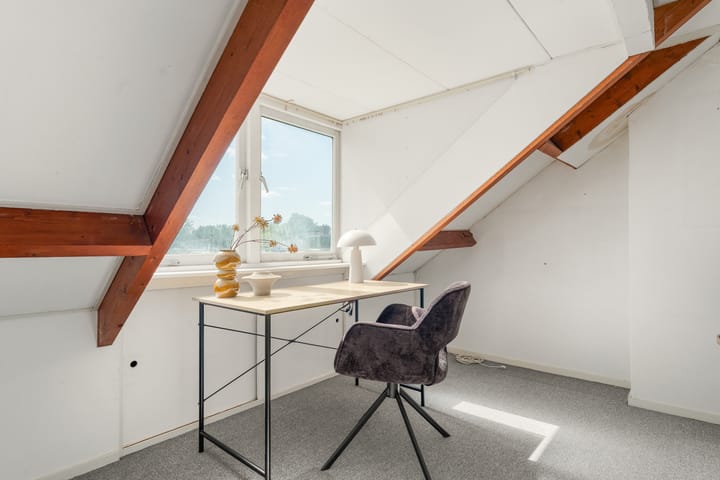 Hoekwoning te koop: Prof. dr. H.A. Lorentzweg 4, De Bilt