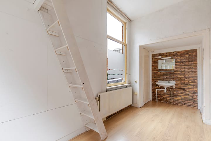 Tussenwoning te koop: Oudwijkerdwarsstraat 71, Utrecht