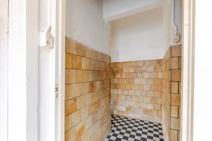 Tussenwoning te koop: Oudwijkerdwarsstraat 71, Utrecht