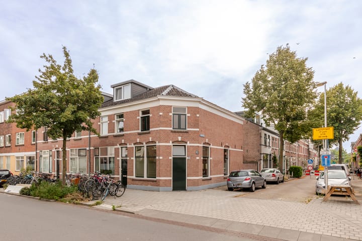 Tussenwoning te koop: Oudwijkerdwarsstraat 71, Utrecht
