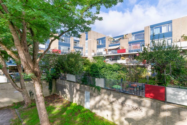 Appartement te koop: Ameland 64, Utrecht