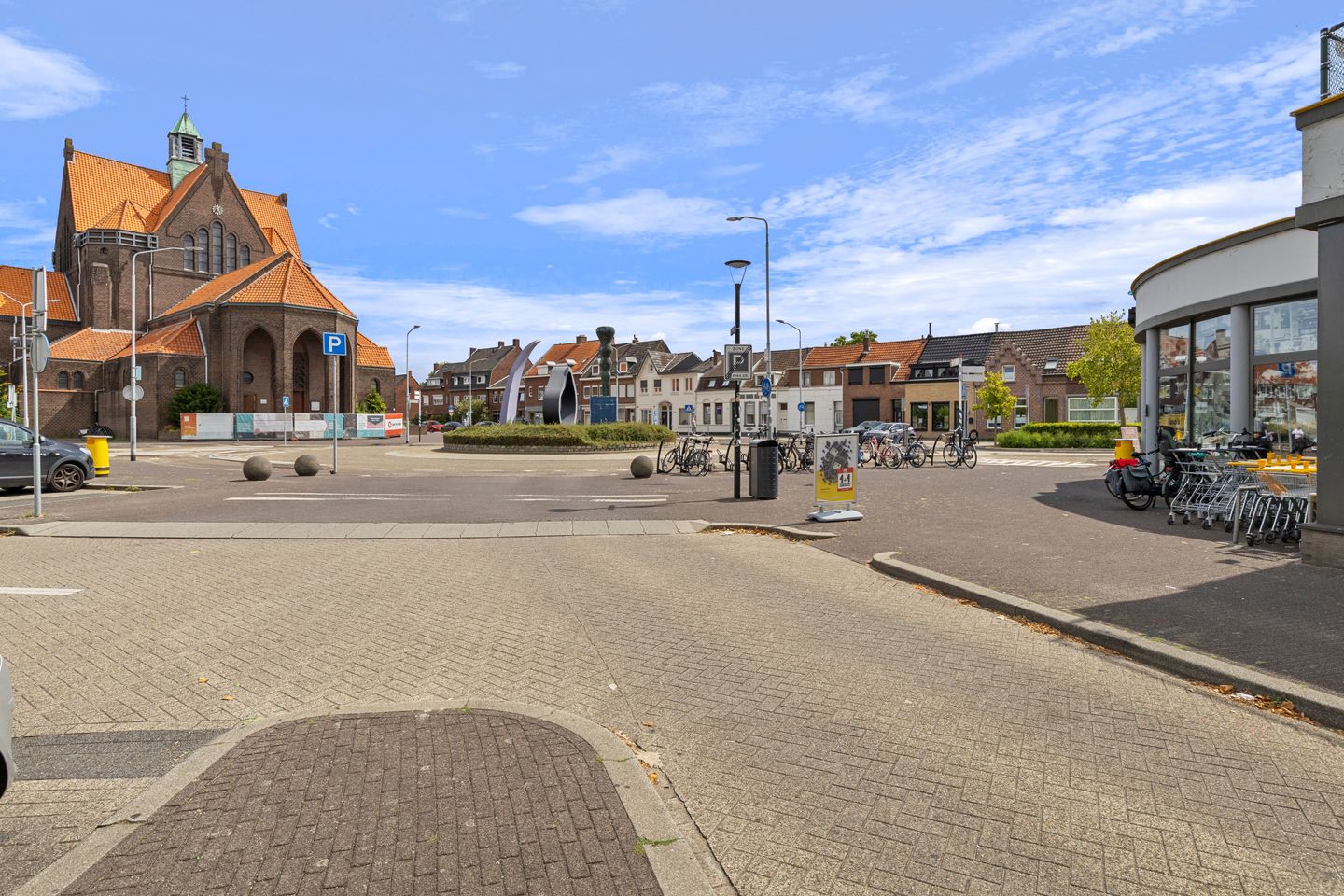 Photo 49 of Bisschop Schrijnenstraat 30