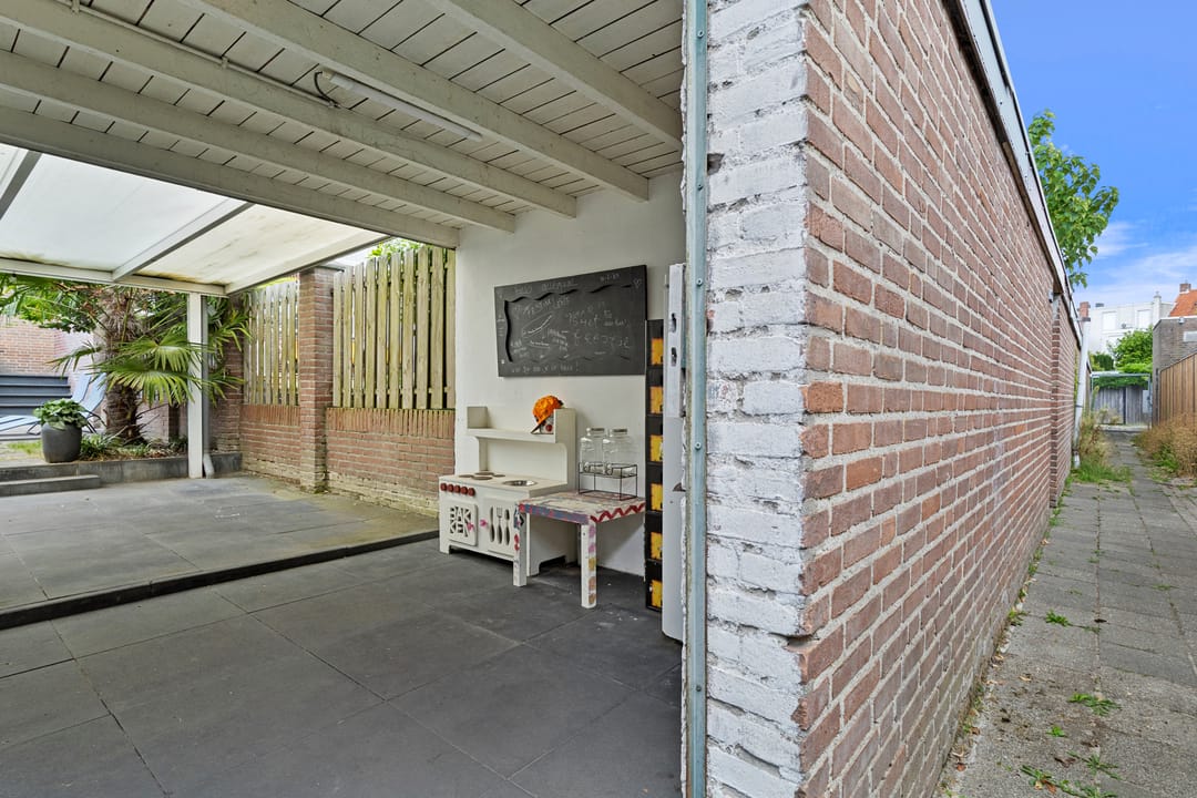 Photo 46 of Bisschop Schrijnenstraat 30