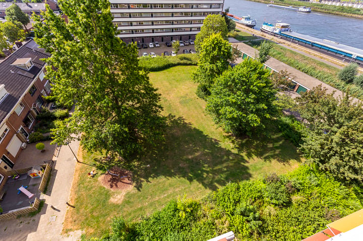 Appartement te koop: Titus Brandsmastraat 87, Breukelen