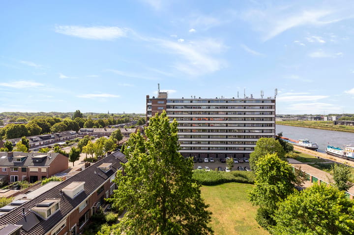 Appartement te koop: Titus Brandsmastraat 87, Breukelen