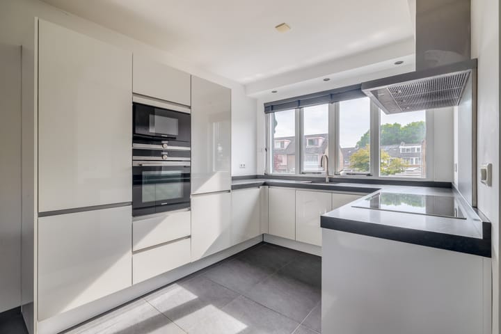 Woning te koop: Karveel 1, Brielle