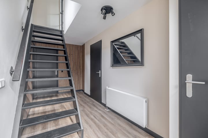 Woning te koop: Karveel 1, Brielle