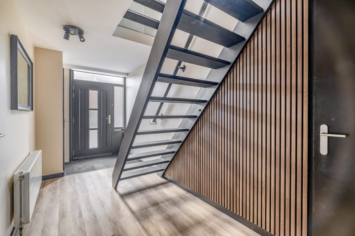 Woning te koop: Karveel 1, Brielle
