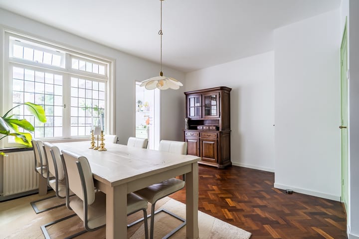 Tussenwoning te koop: kazernelaan 11, Weert