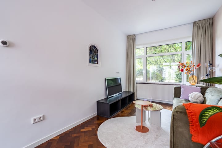 Tussenwoning te koop: kazernelaan 11, Weert