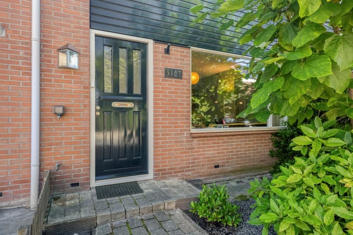 Tussenwoning te koop: Kruiszwin 3107, Julianadorp