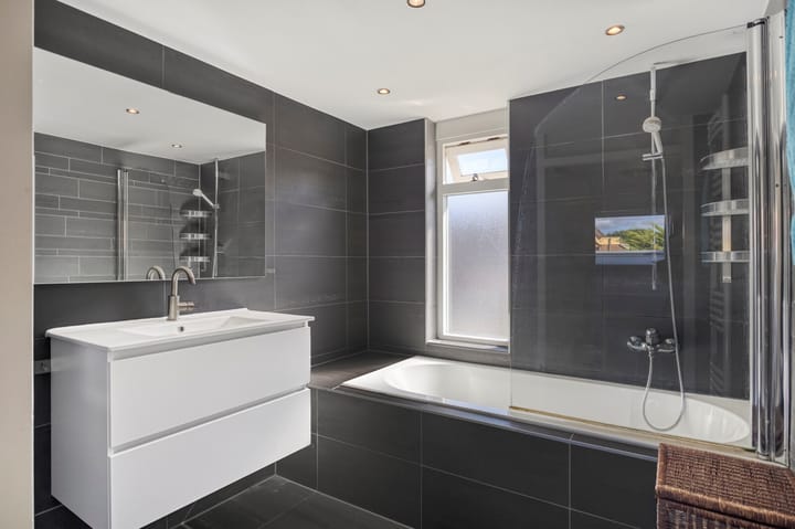 Tussenwoning te koop: Kruiszwin 3107, Julianadorp