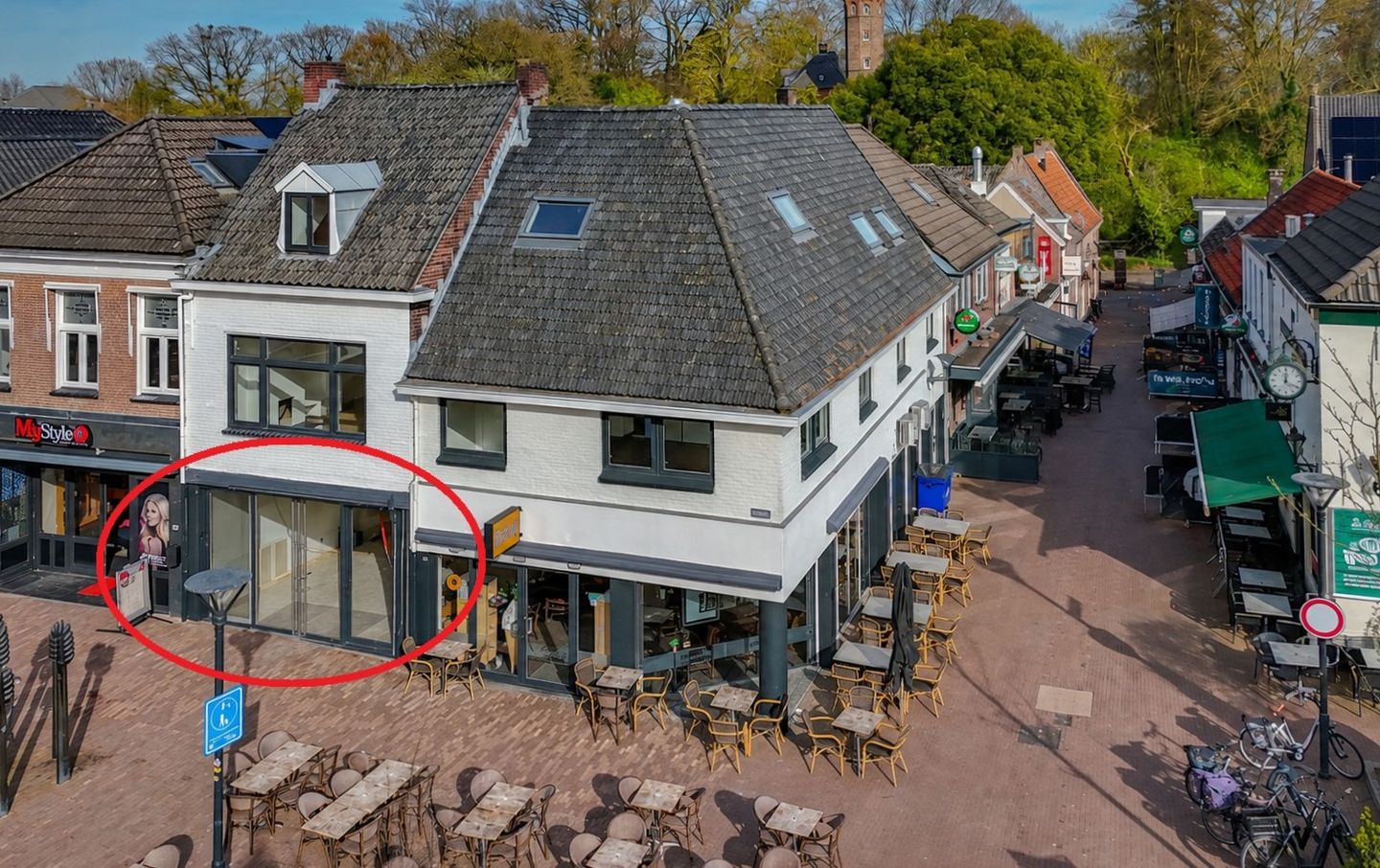 View photo 1 of Marktstraat 35