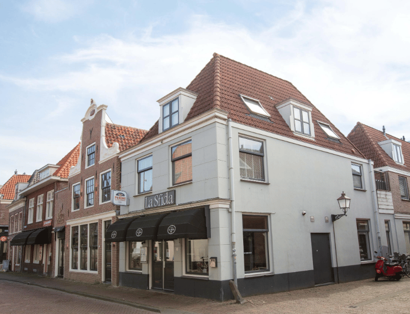Bekijk foto 1 van West 70