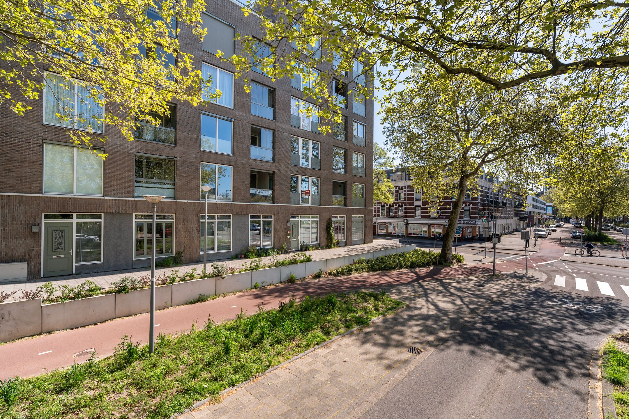 Foto 42 van Roentgenstraat 131