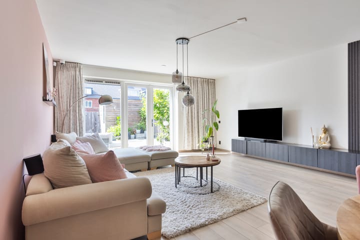 Tussenwoning te koop: Cantharellaan 3, Vleuten