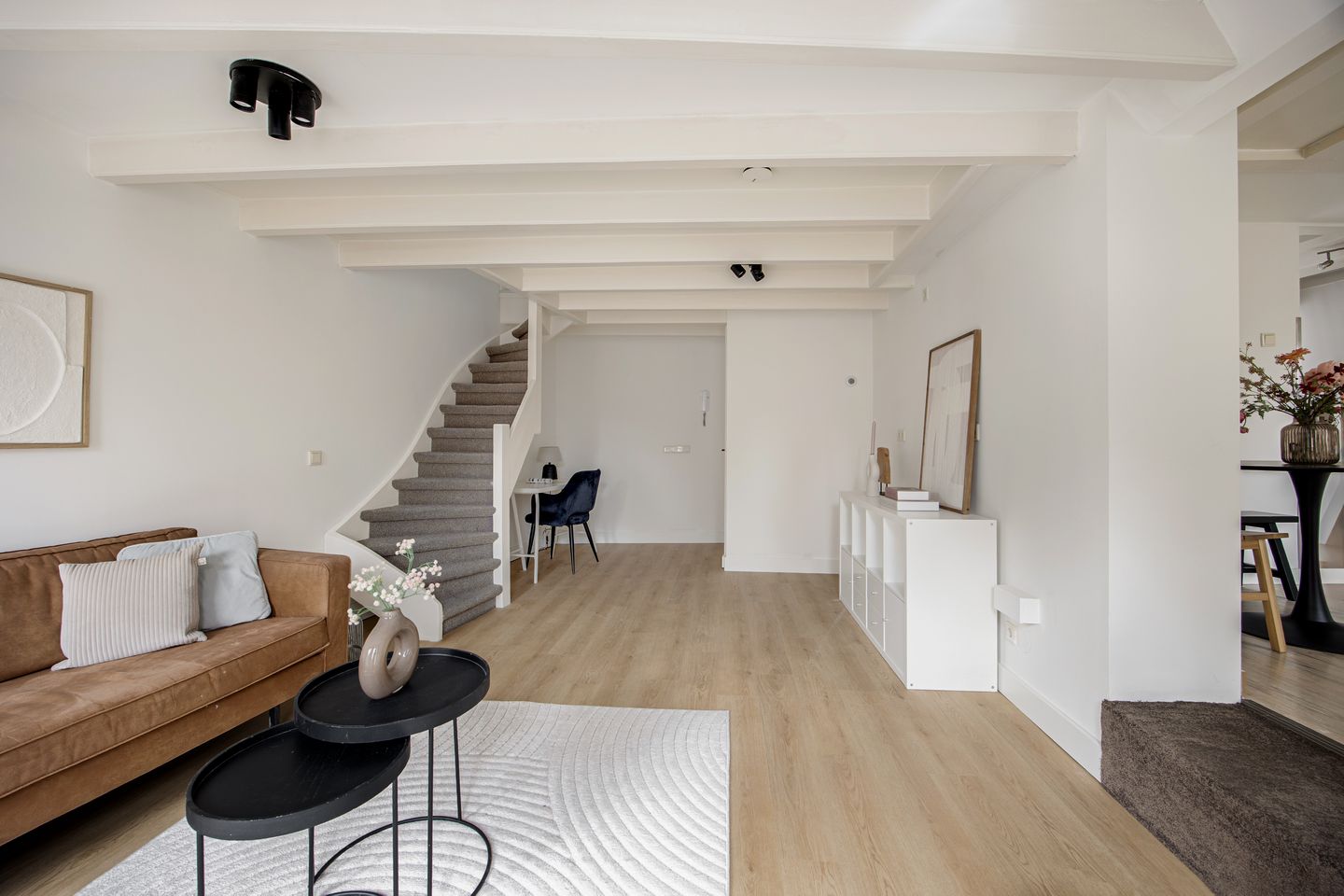 Photo 14 of Warmoesstraat 26-B