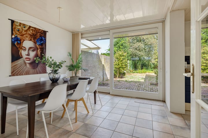 Tussenwoning te koop: Lekkerbeetjenlaan 32, Vught