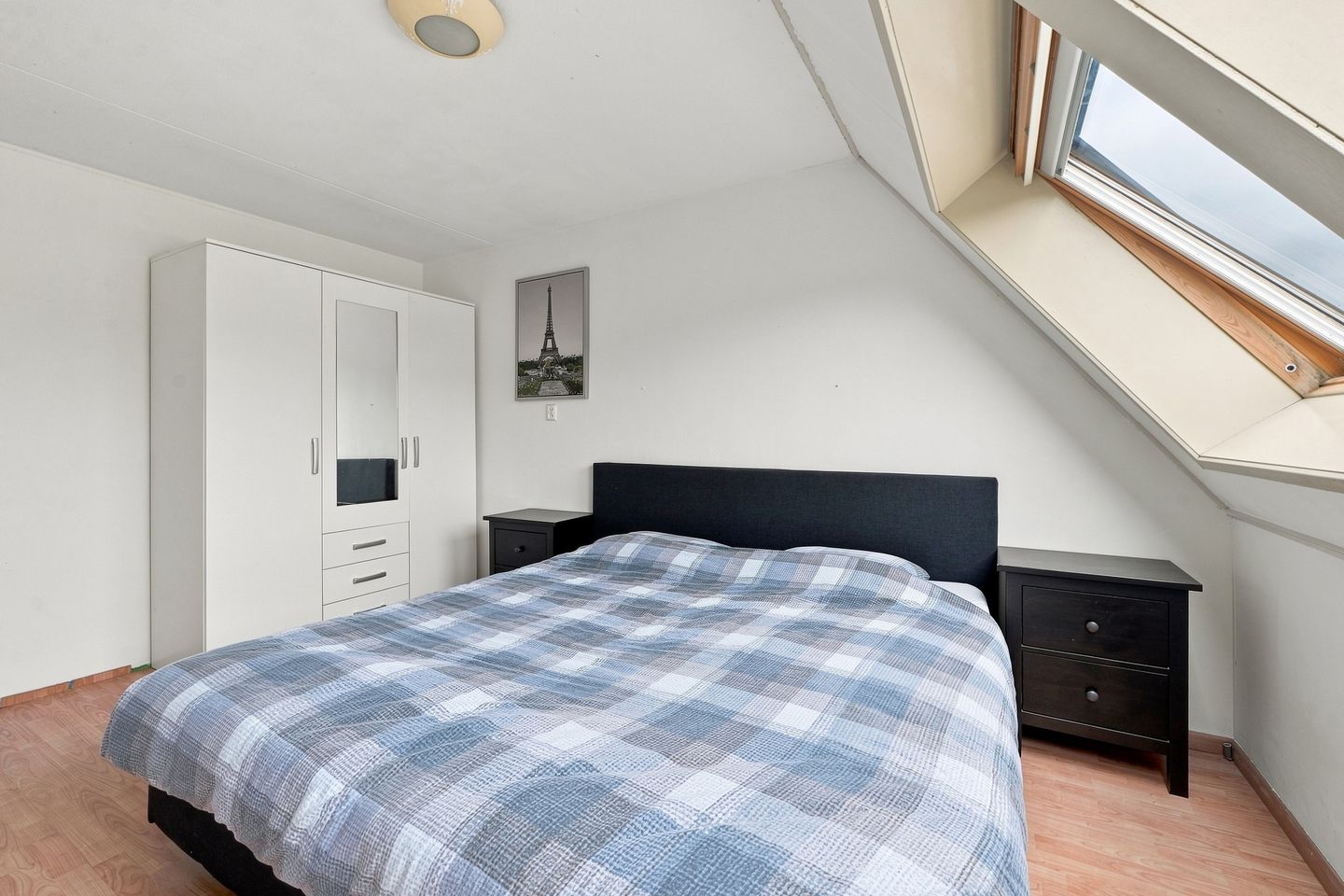 Photo 20 of Willem Arondeusstraat 54