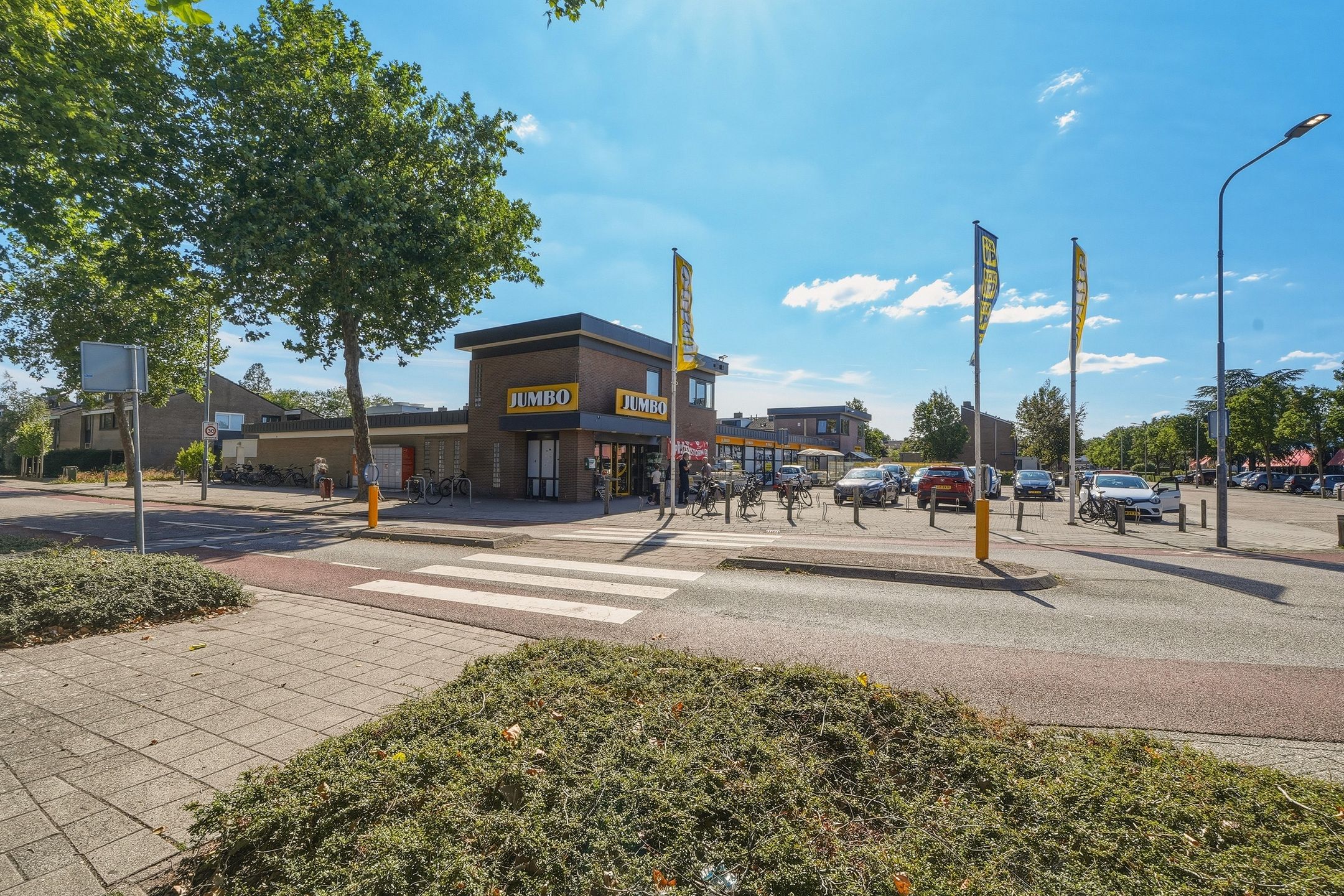 Photo 36 of Willem Arondeusstraat 54