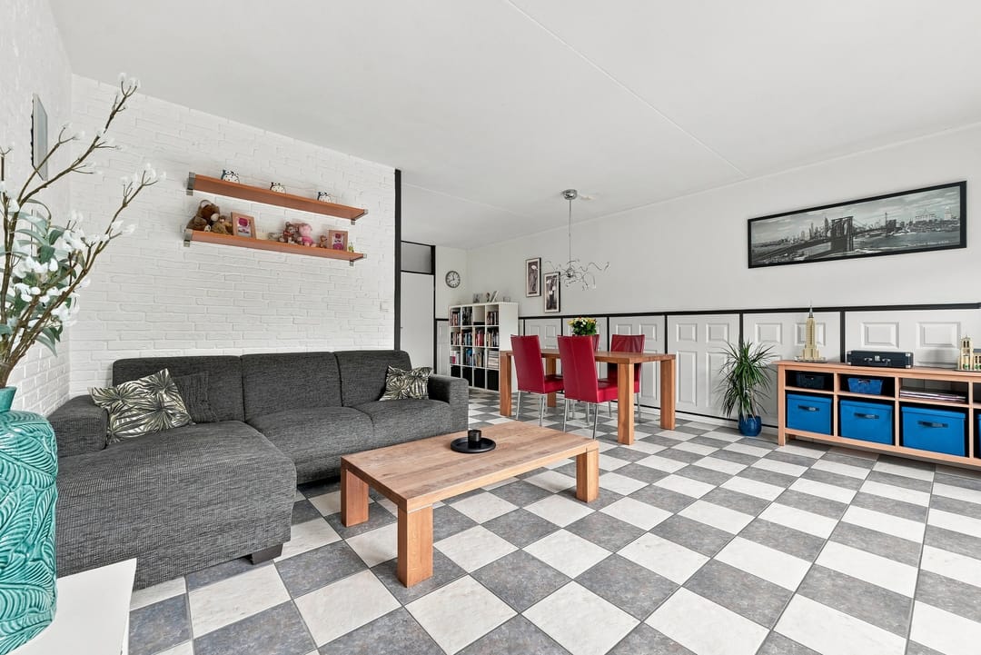 Photo 13 of Willem Arondeusstraat 54