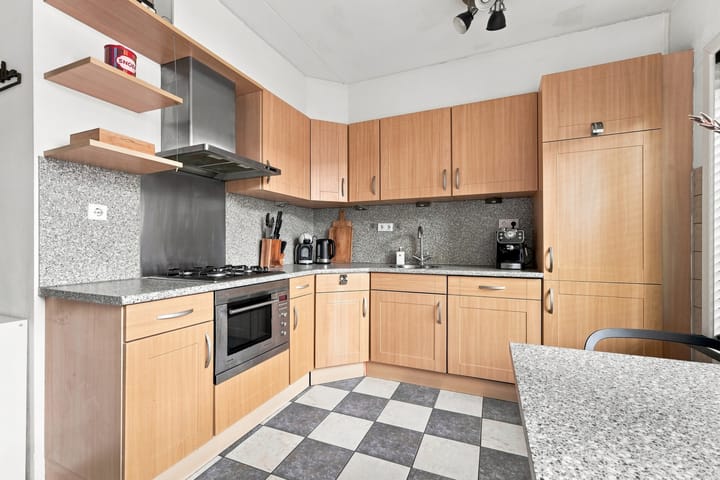 Photo 3 of Willem Arondeusstraat 54