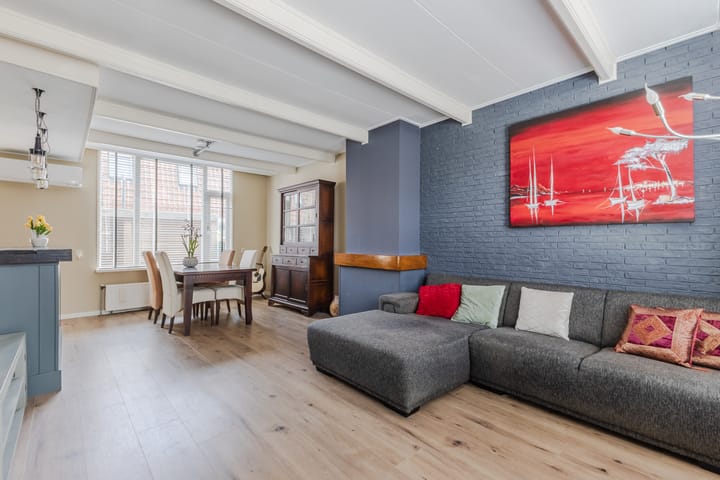 Tussenwoning te koop: Bleekersstraat 23, Zaandam