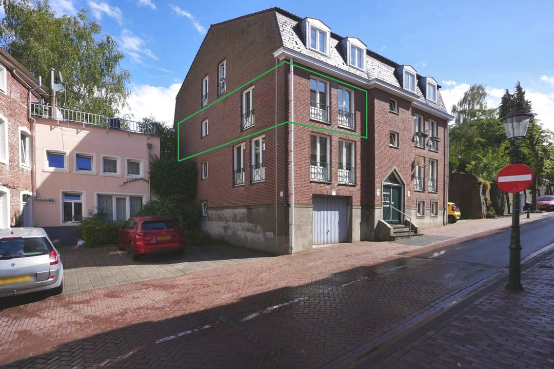 Photo 1 of Bergstraat 19-B