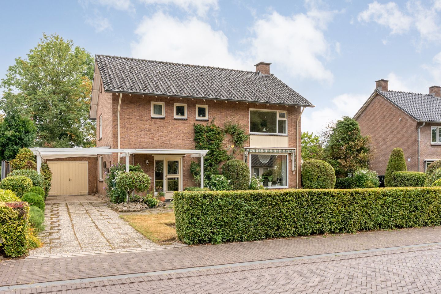 Photo 1 of Lossersestraat 7