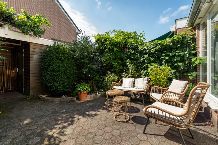 Tussenwoning te koop: Braziliëstraat 60, Alphen Aan Den Rijn