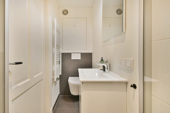 Studio te koop: Daniël Stalpertstraat 75G, Amsterdam