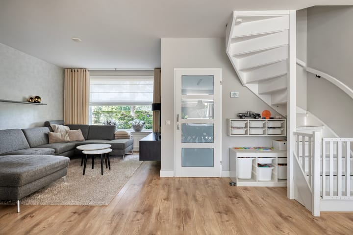 Tussenwoning te koop: De Coubertinlaan 77, Waalwijk