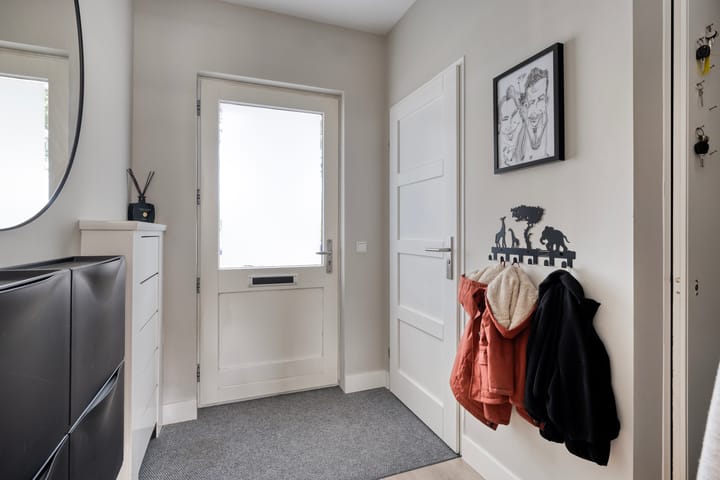 Tussenwoning te koop: De Coubertinlaan 77, Waalwijk