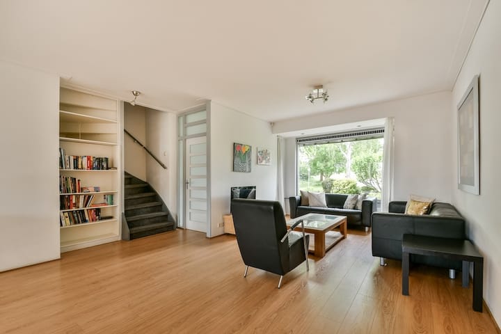 Tussenwoning te koop: Seevank 10, Zwanenburg
