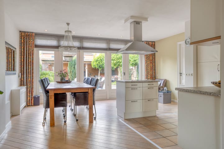 Tussenwoning te koop: Groen van Prinstererlaan 44, Vlijmen