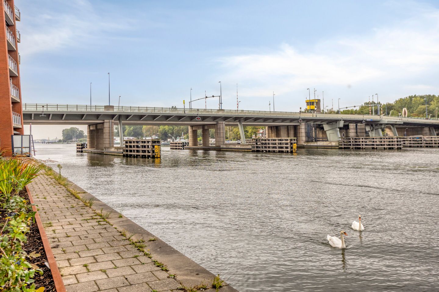 Photo 34 of Conradwerf 88