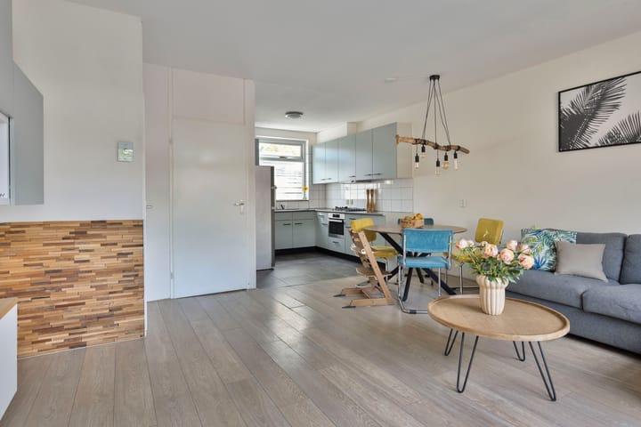 Tussenwoning te koop: Leemkuylen 48, Geldrop
