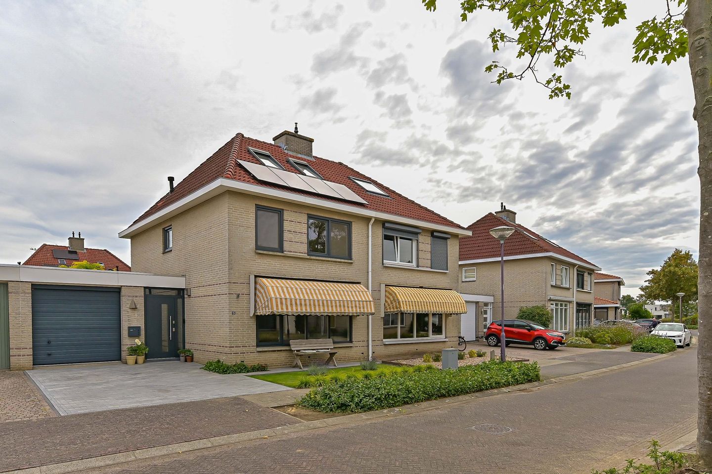 Foto 1 van Abdis Clementinastraat 15