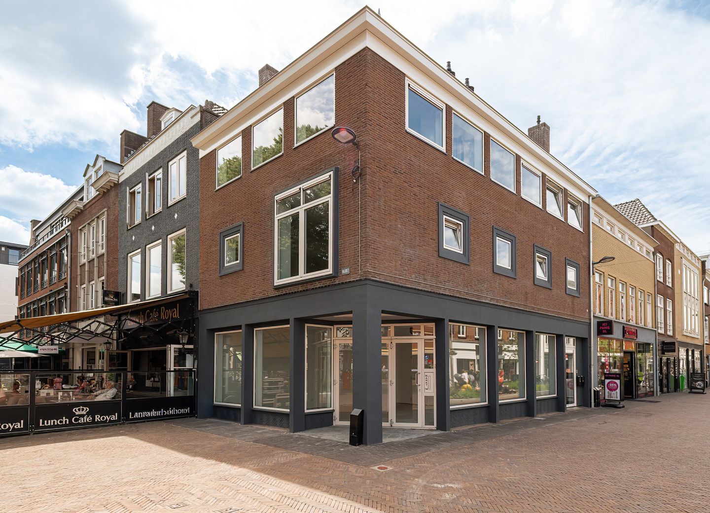 Bekijk foto 4 van Markt 14
