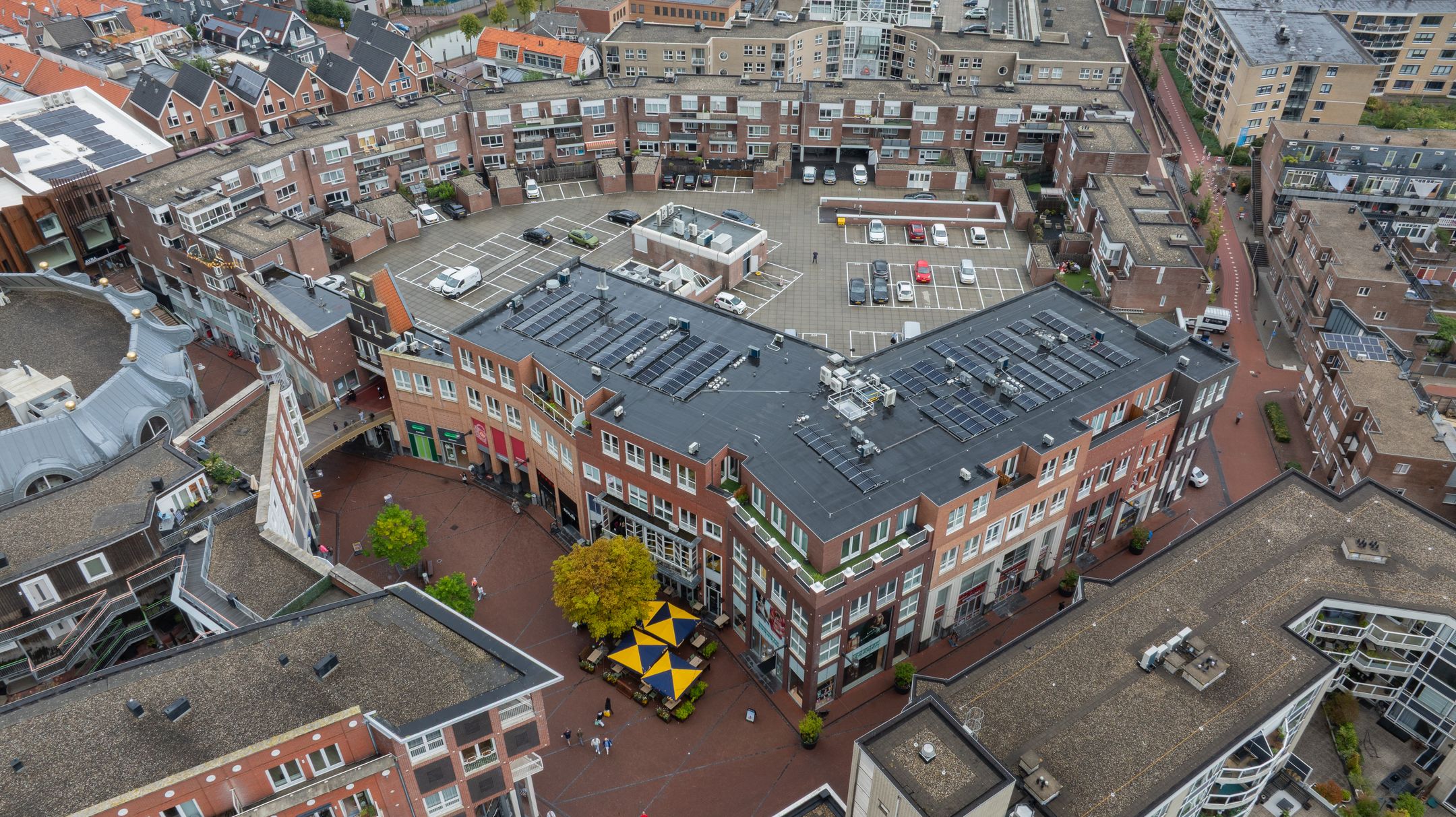 Photo 51 of Uitstraat 193