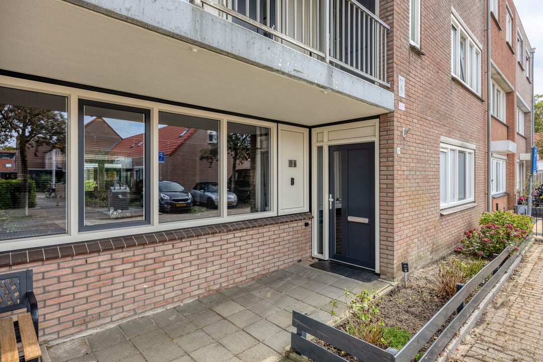 Photo 28 of Wakerdijk 69