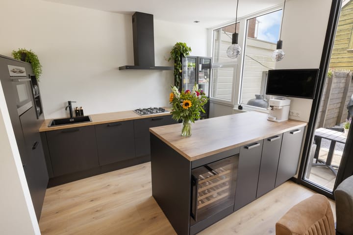 Hoekwoning te koop: Westzijde 149, Zaandam