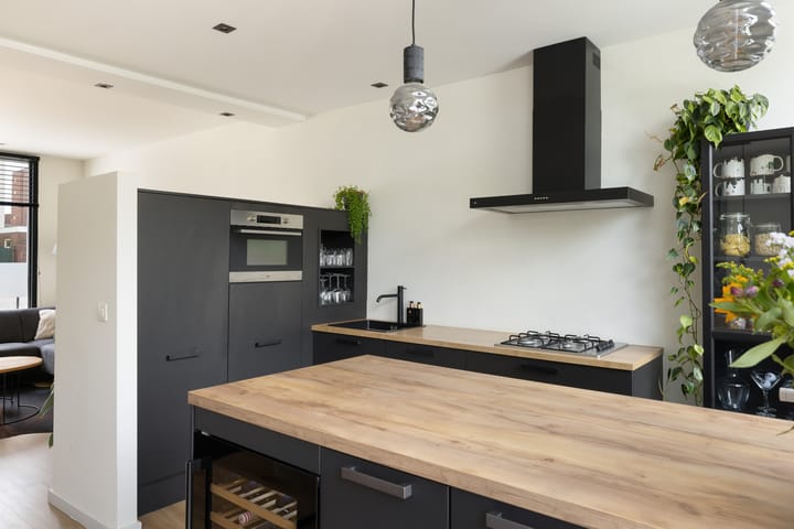 Hoekwoning te koop: Westzijde 149, Zaandam