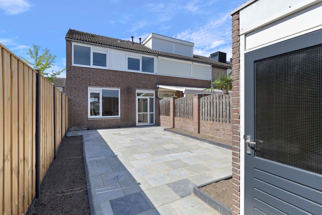 Photo 31 of Corneillestraat 7