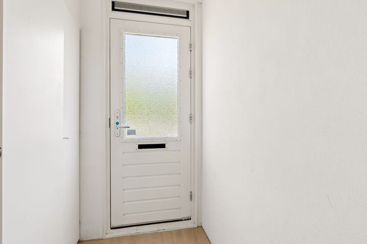 Appartement te koop: Eemplein 27, Almere