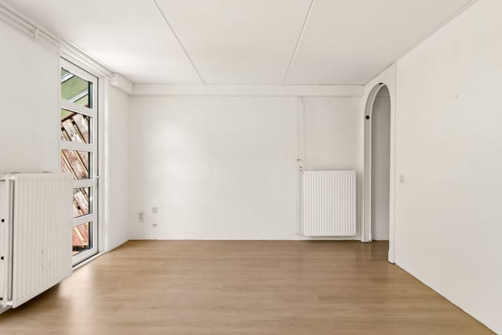 Appartement te koop: Eemplein 27, Almere