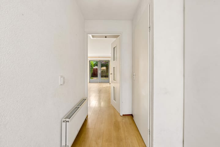 Tussenwoning te koop: Hendrik Marsmanstraat 146, Almere